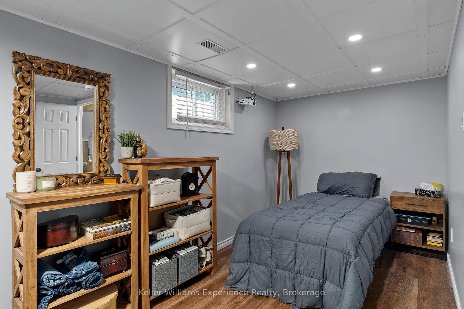 Photo 14 of 183 North Street E, Orillia — HOMEH