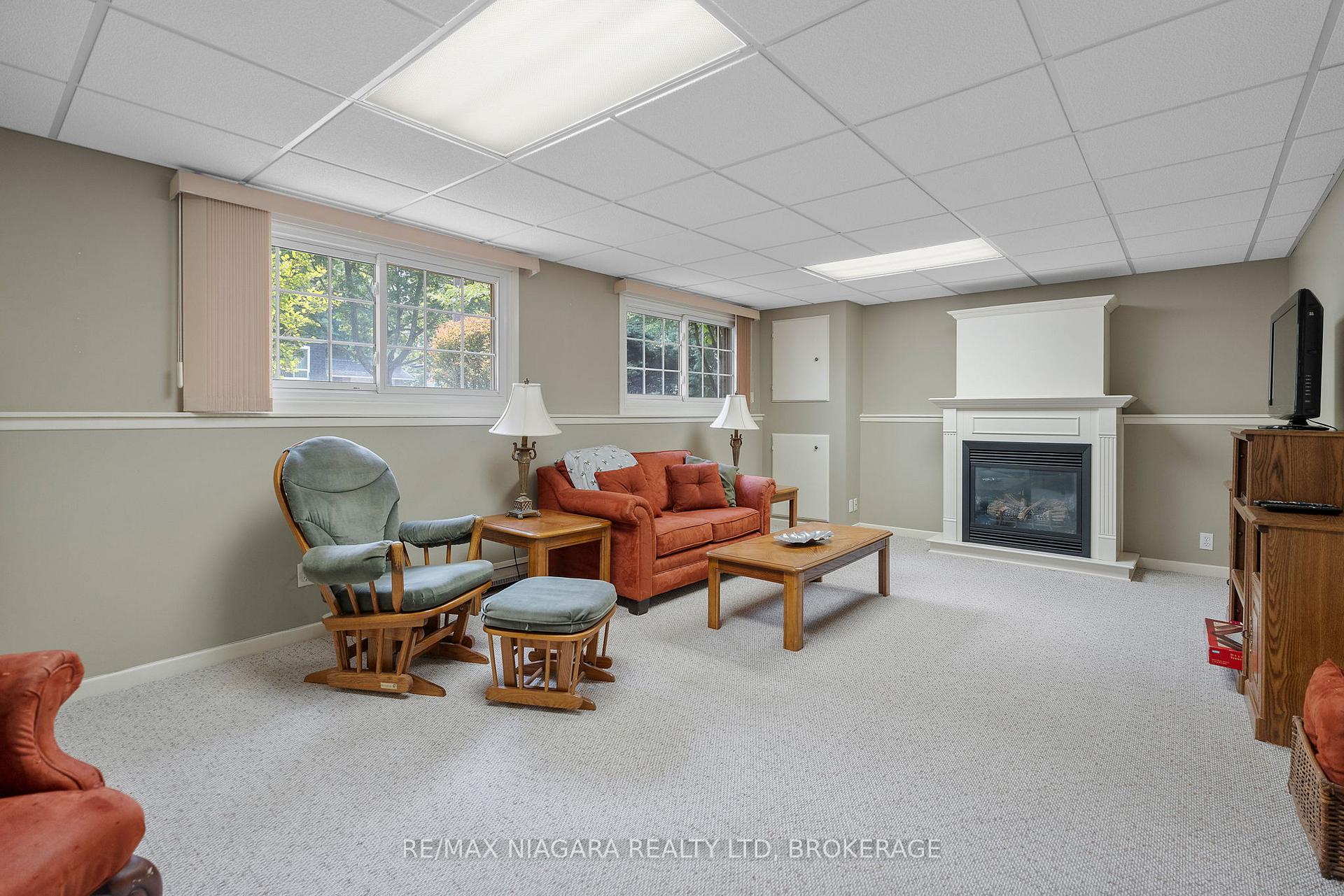 Photo 30 of 6841 Dellpark Drive, Niagara Falls, Stamford — HOMEH