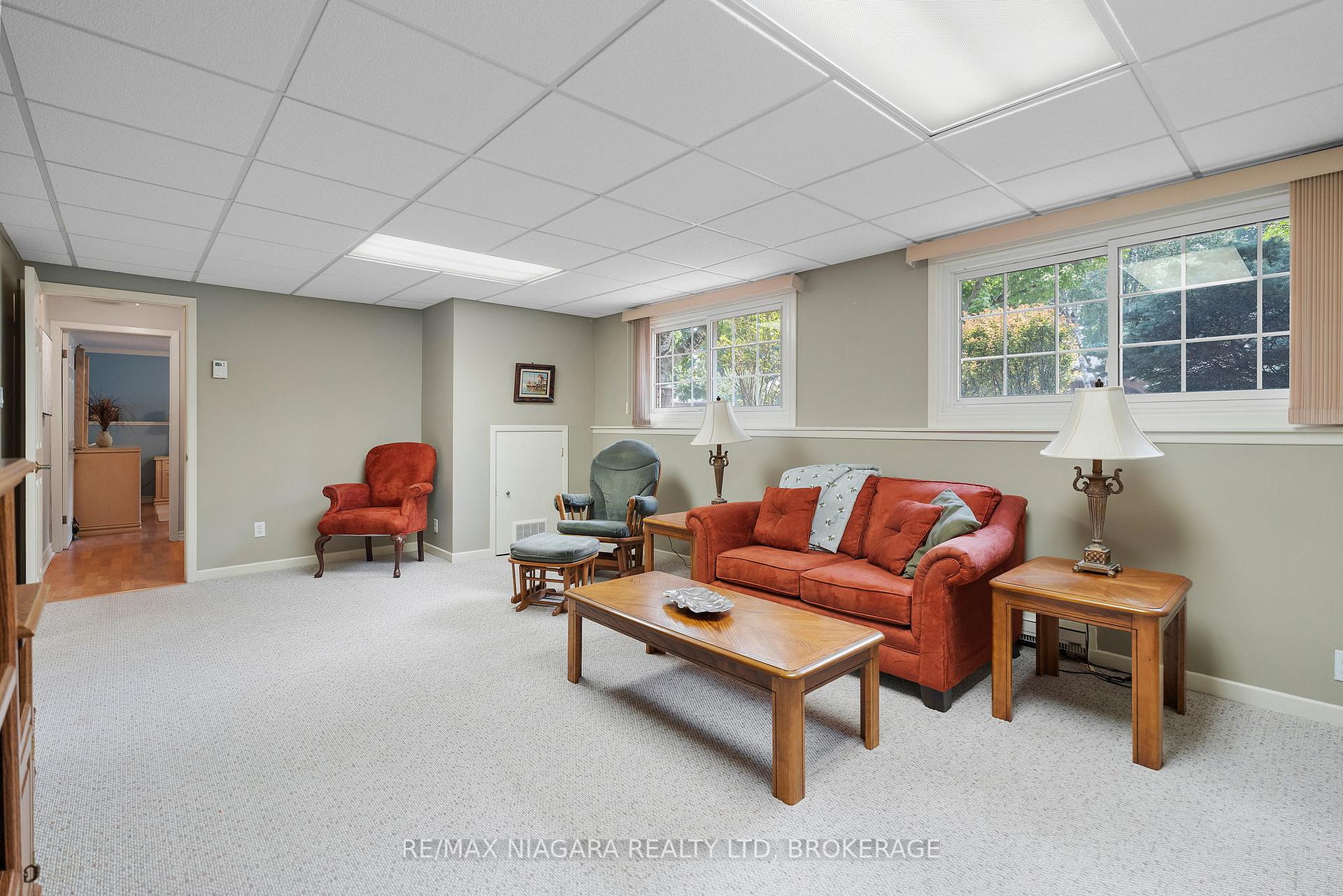 Photo 32 of 6841 Dellpark Drive, Niagara Falls, Stamford — HOMEH