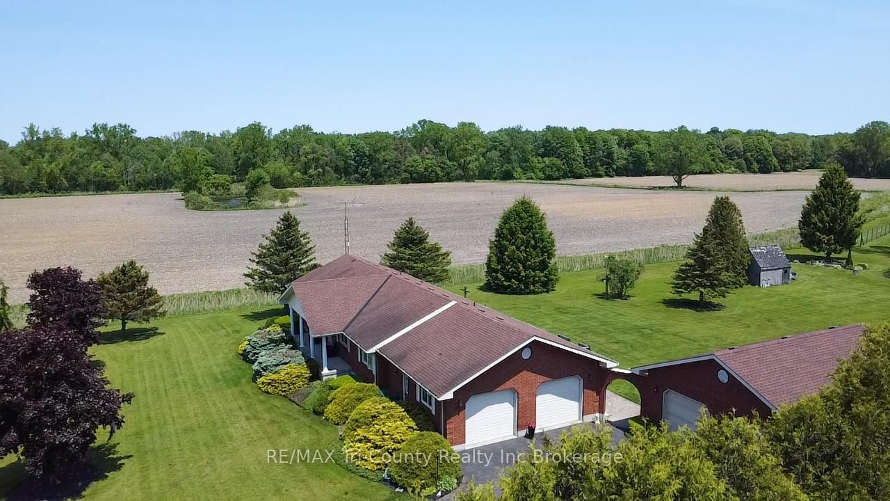 Photo 2 of 916 Norfolk County Rd 28, Norfolk, Rural Houghton — HOMEH