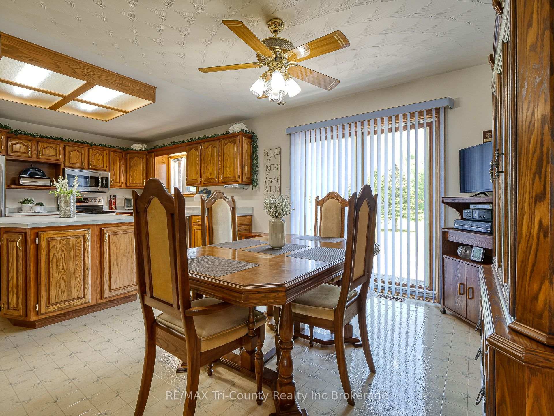Photo 10 of 916 Norfolk County Rd 28, Norfolk, Rural Houghton — HOMEH