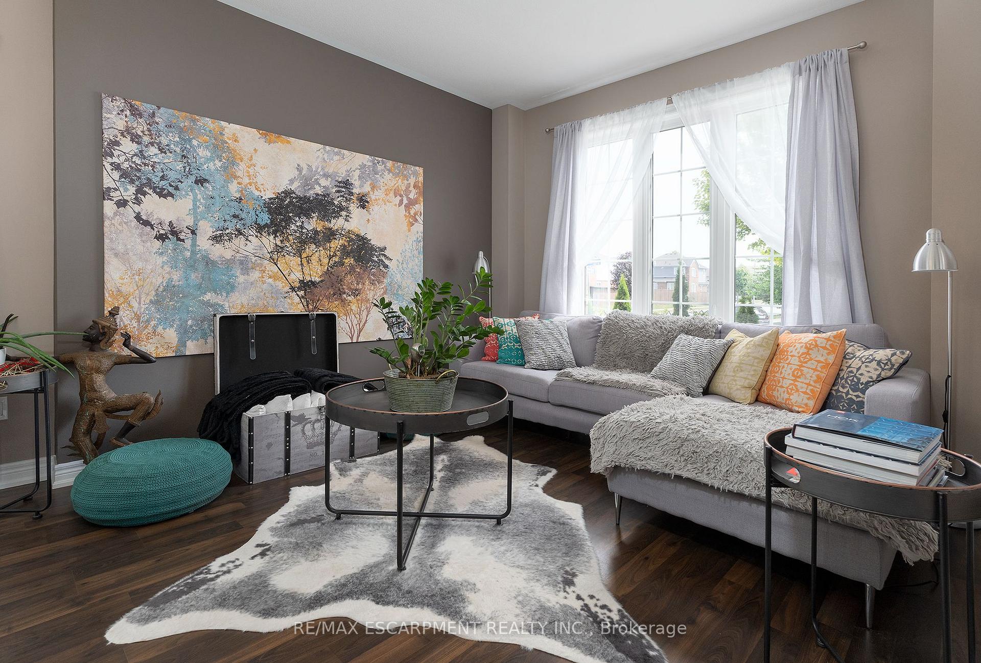 Photo 5 of 6325 St Michael Avenue, Niagara Falls, Forestview — HOMEH