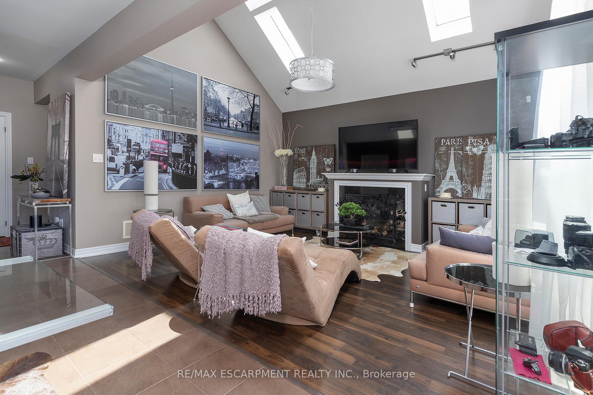 Photo 10 of 6325 St Michael Avenue, Niagara Falls, Forestview — HOMEH