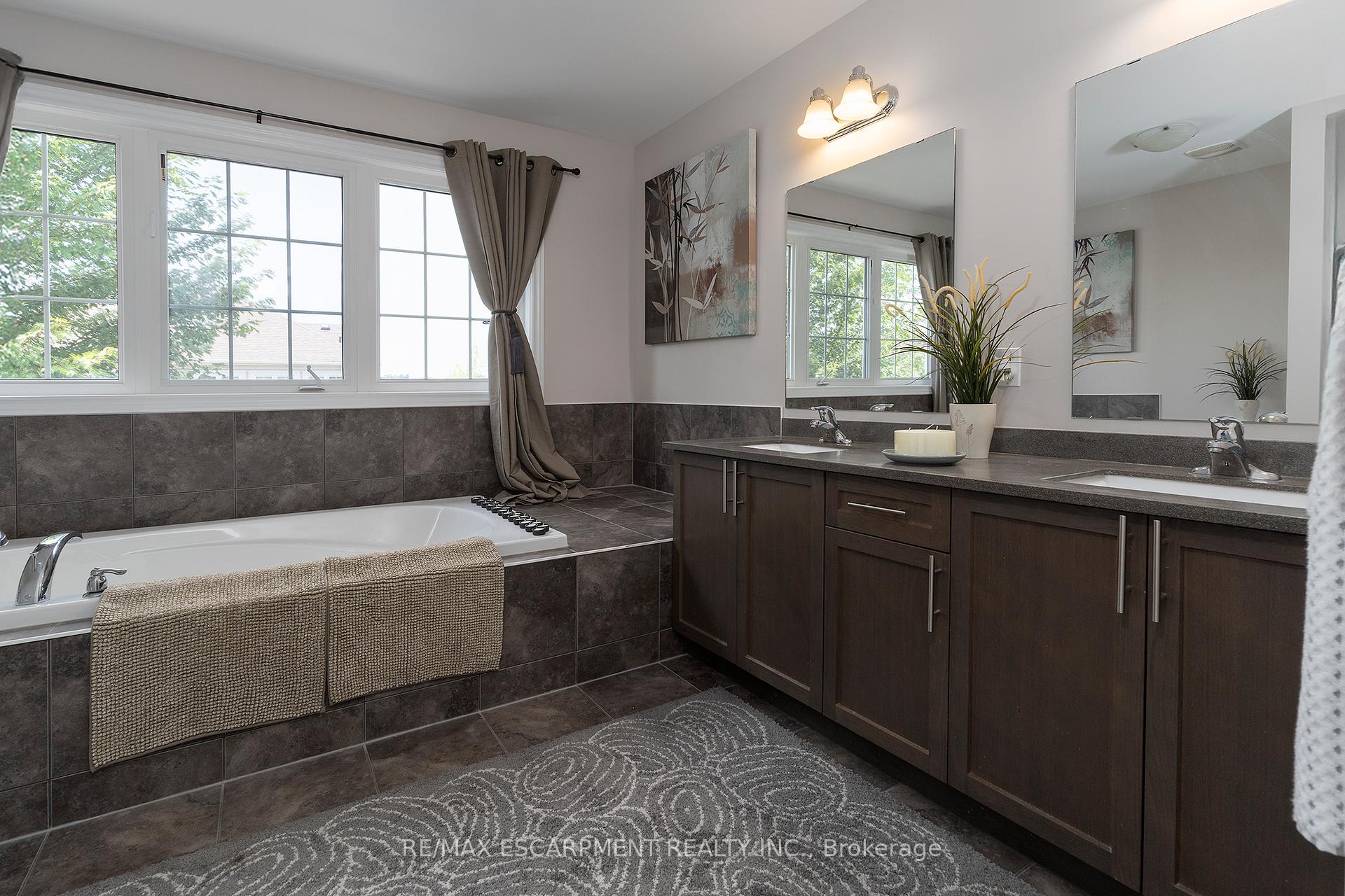 Photo 19 of 6325 St Michael Avenue, Niagara Falls, Forestview — HOMEH