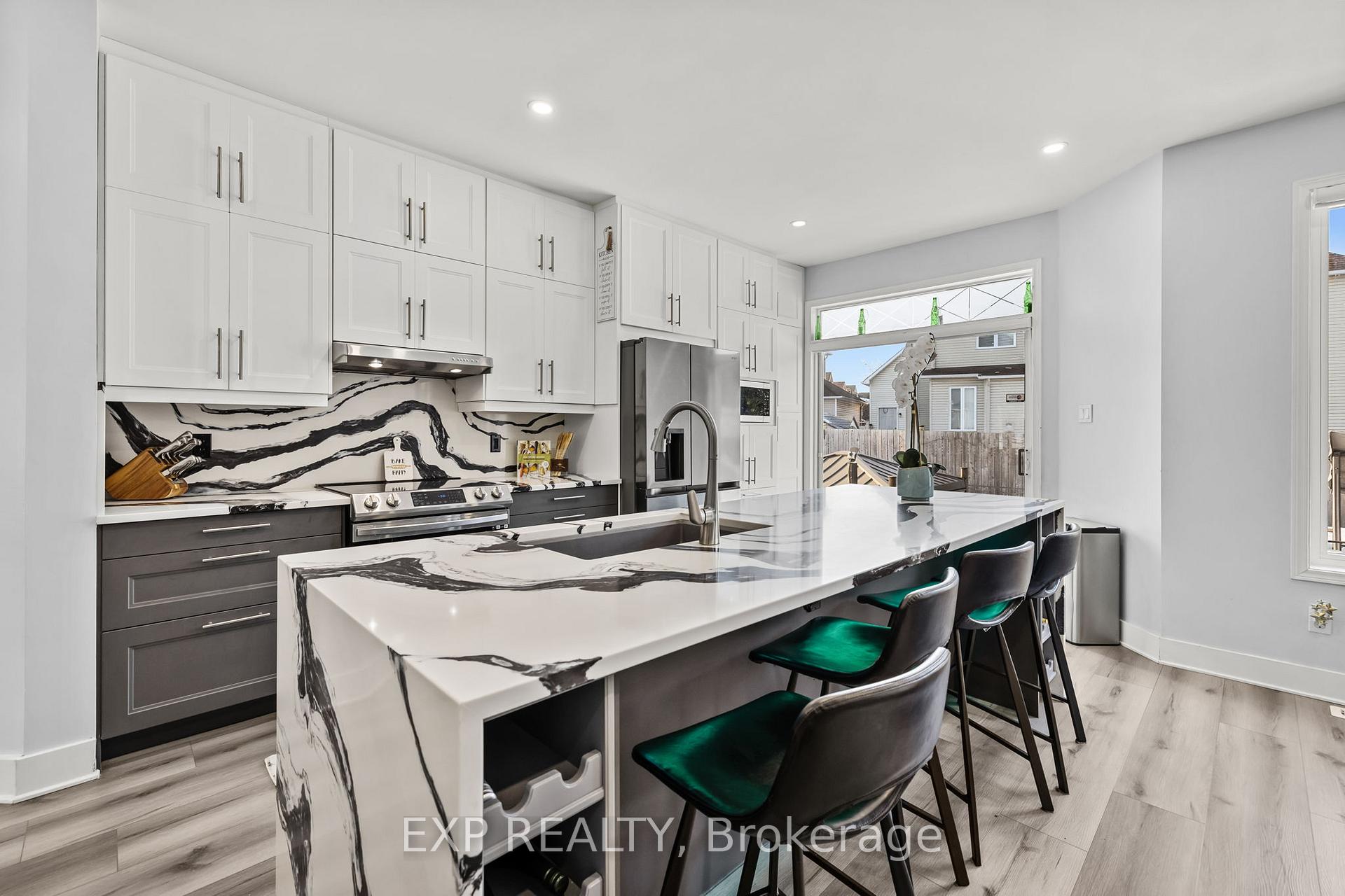 Photo 7 of 2151 Avebury Drive, Ottawa, Avalon East — HOMEH