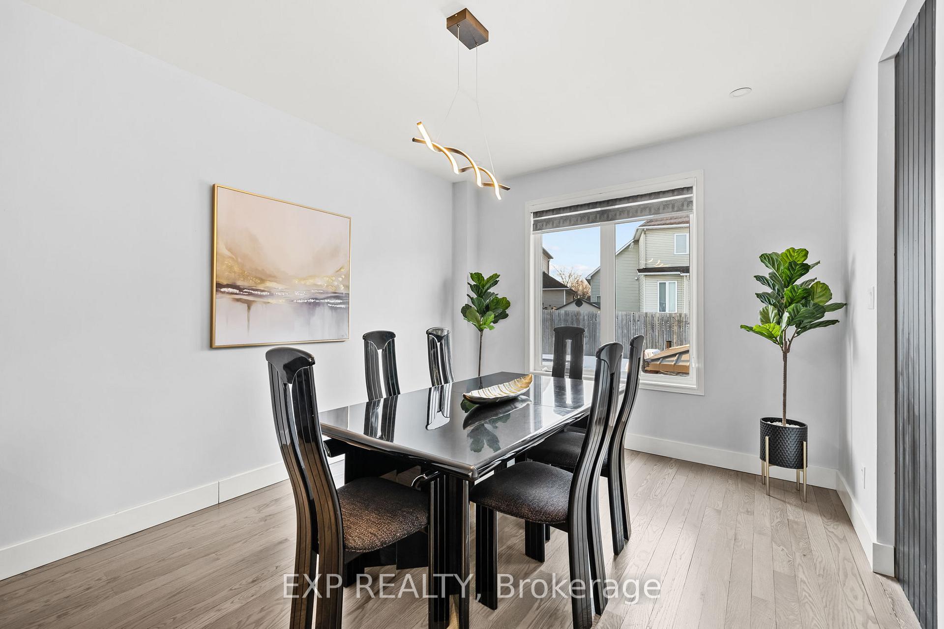 Photo 11 of 2151 Avebury Drive, Ottawa, Avalon East — HOMEH