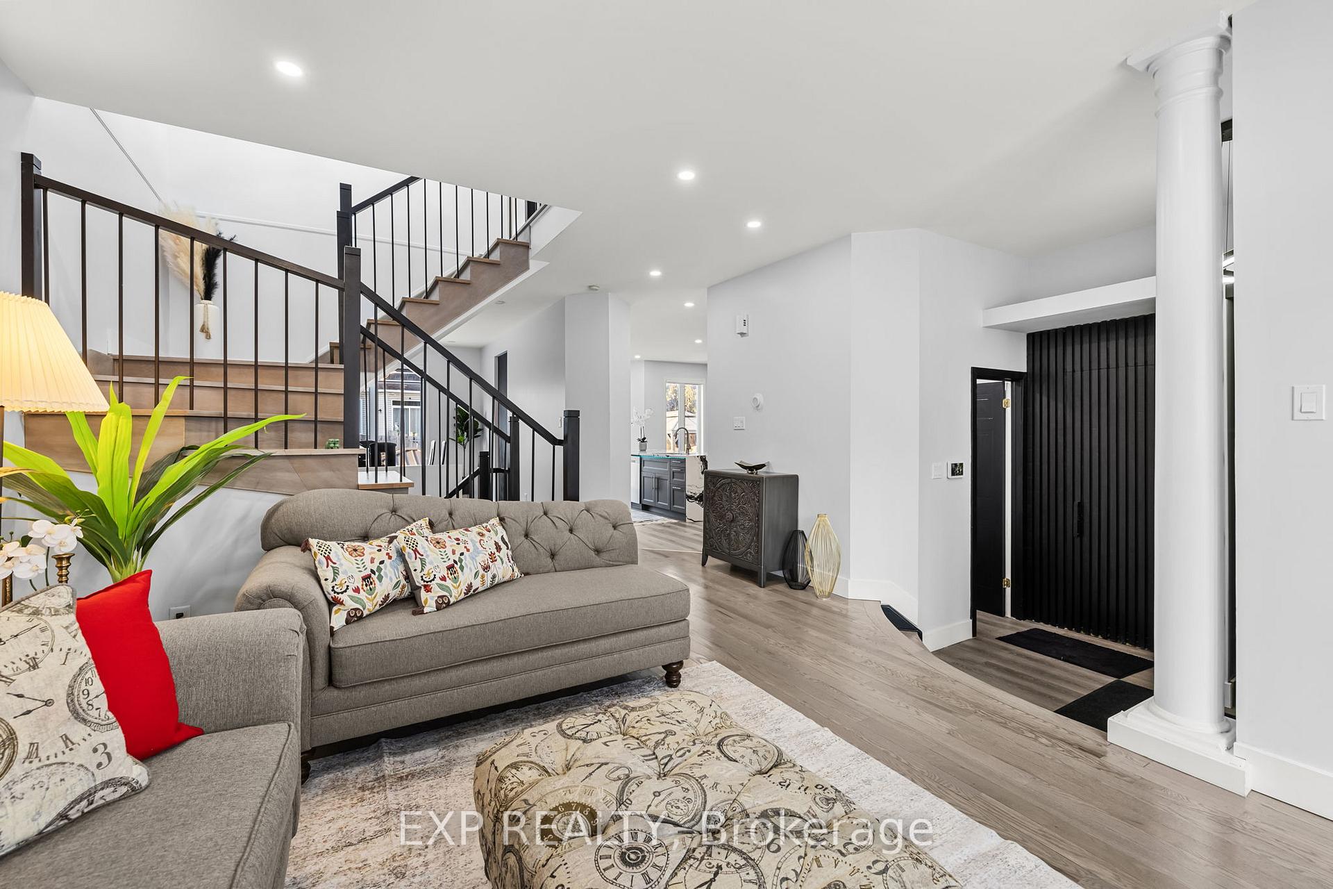 Photo 14 of 2151 Avebury Drive, Ottawa, Avalon East — HOMEH