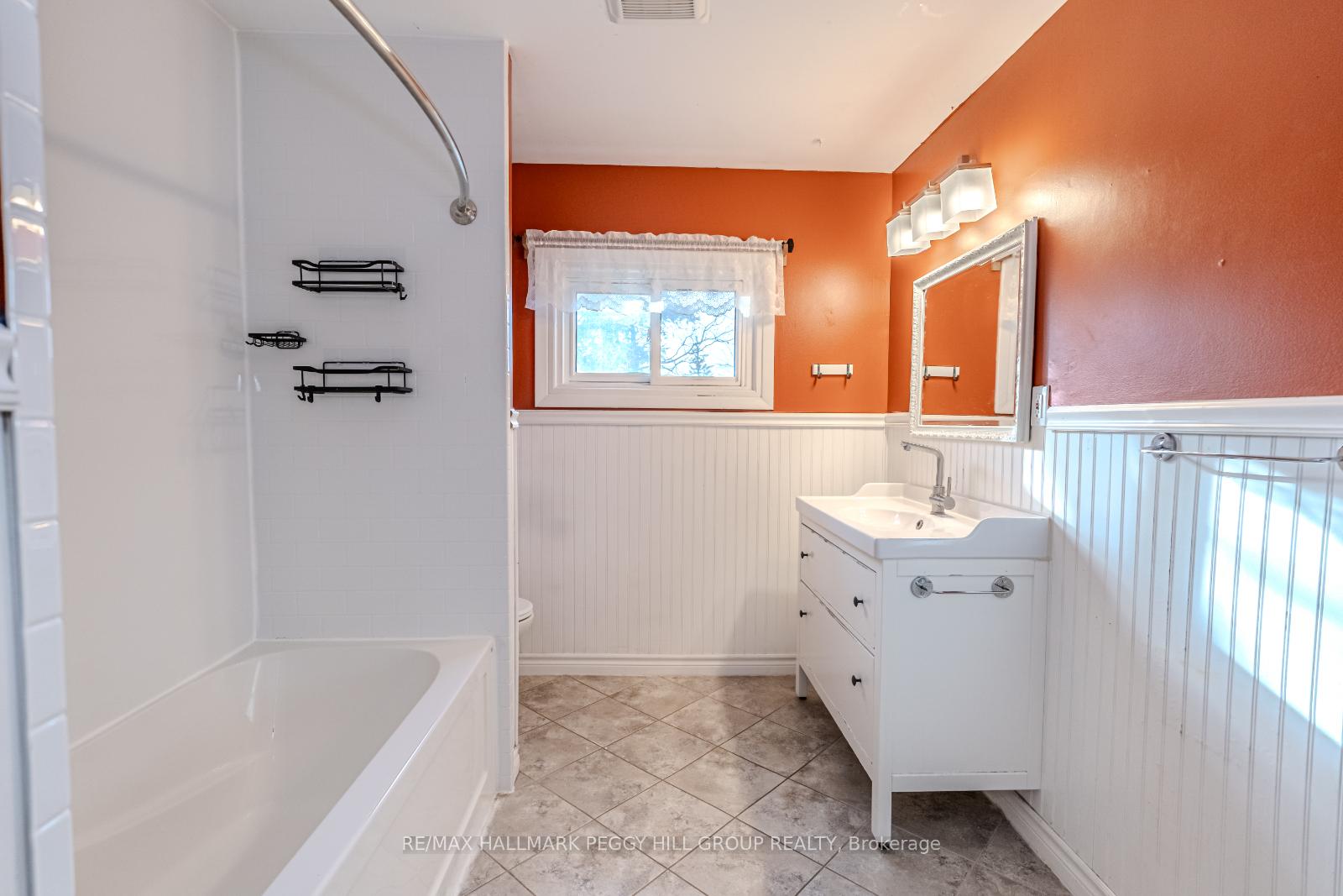 Photo 9 of 145 Coldwater Road, Orillia — HOMEH