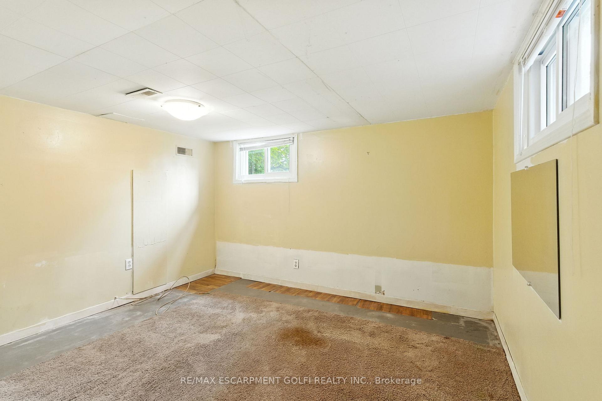 Photo 19 of 6044 Grey Avenue, Niagara Falls, Downtown — HOMEH
