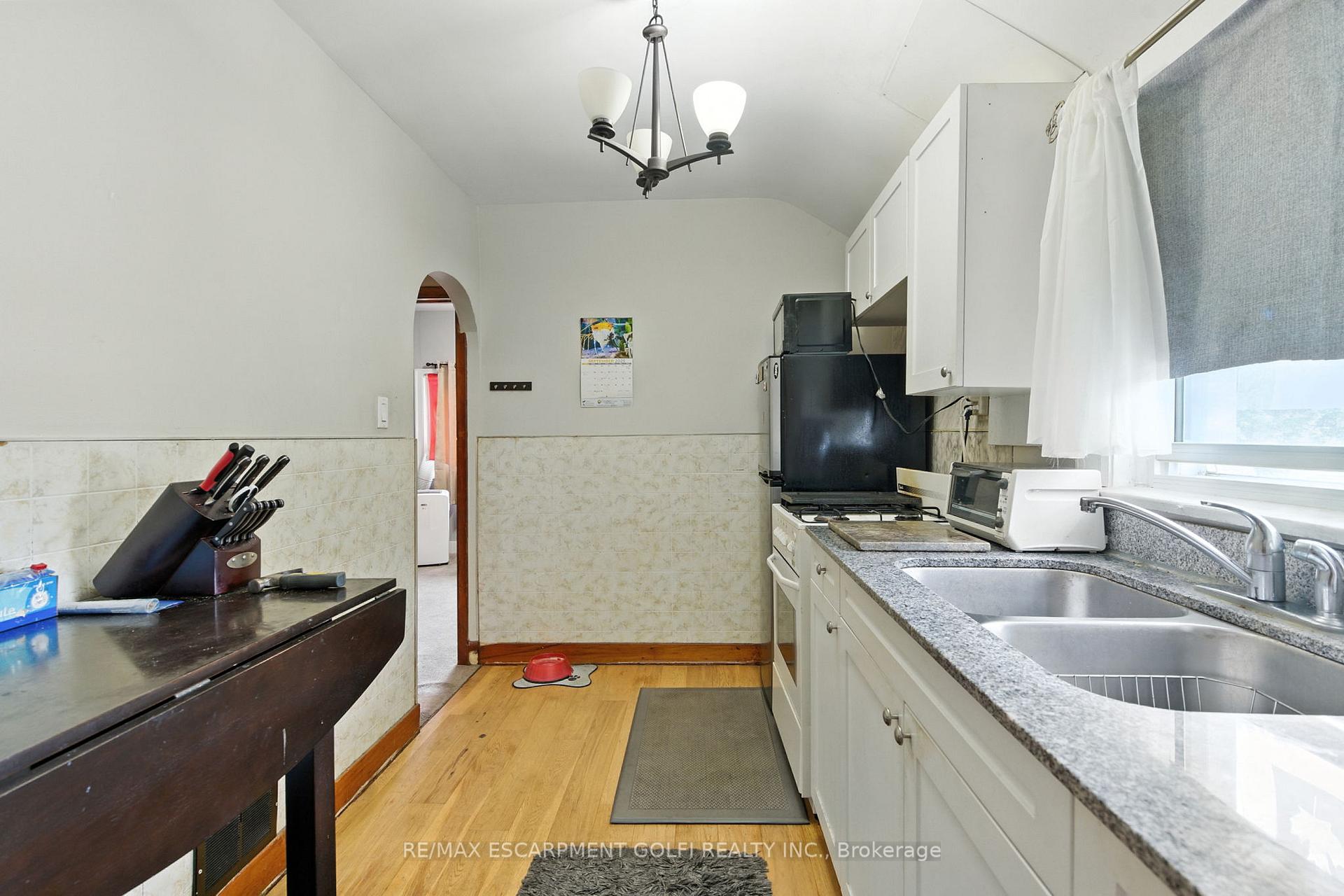 Photo 27 of 6044 Grey Avenue, Niagara Falls, Downtown — HOMEH