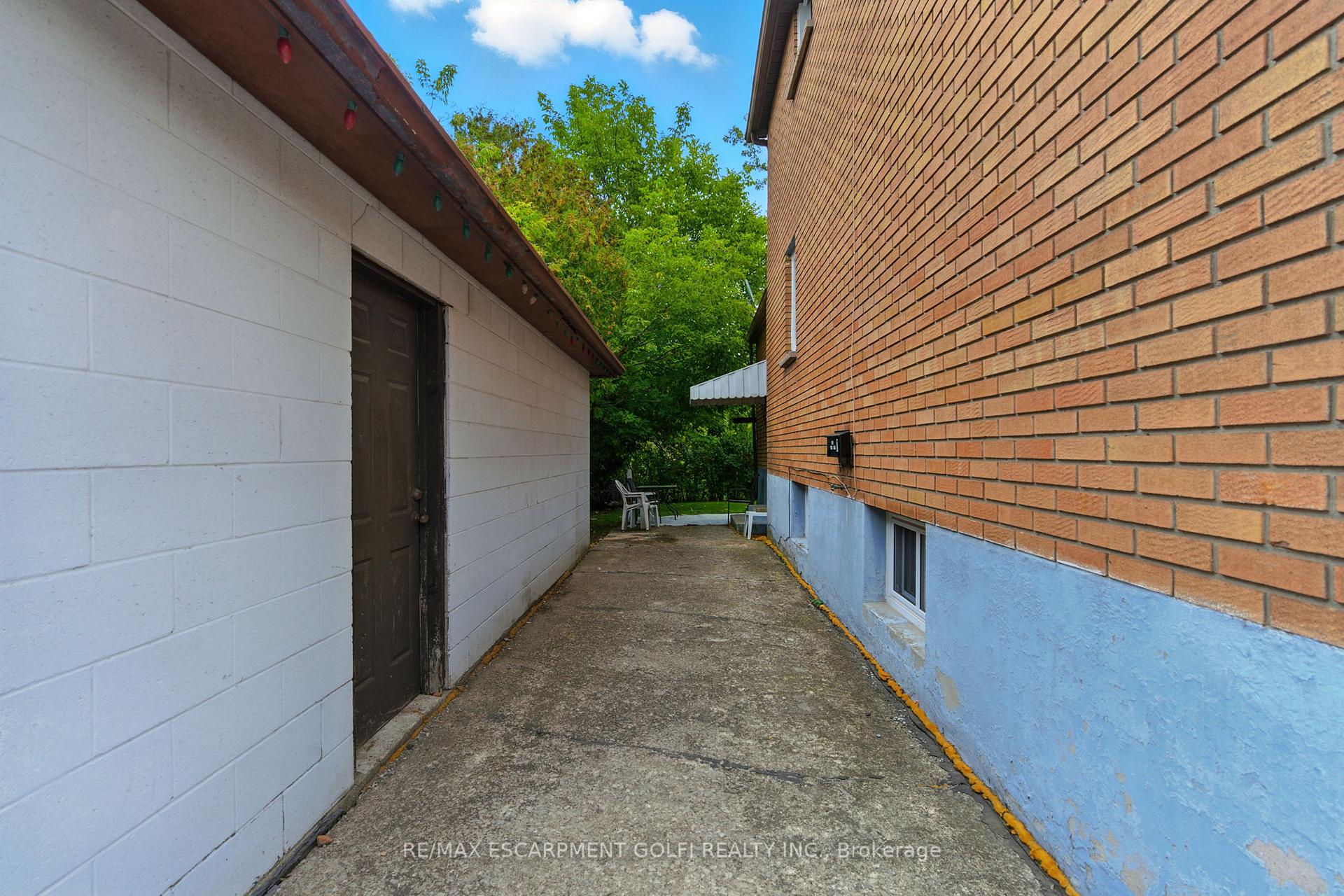 Photo 30 of 6044 Grey Avenue, Niagara Falls, Downtown — HOMEH