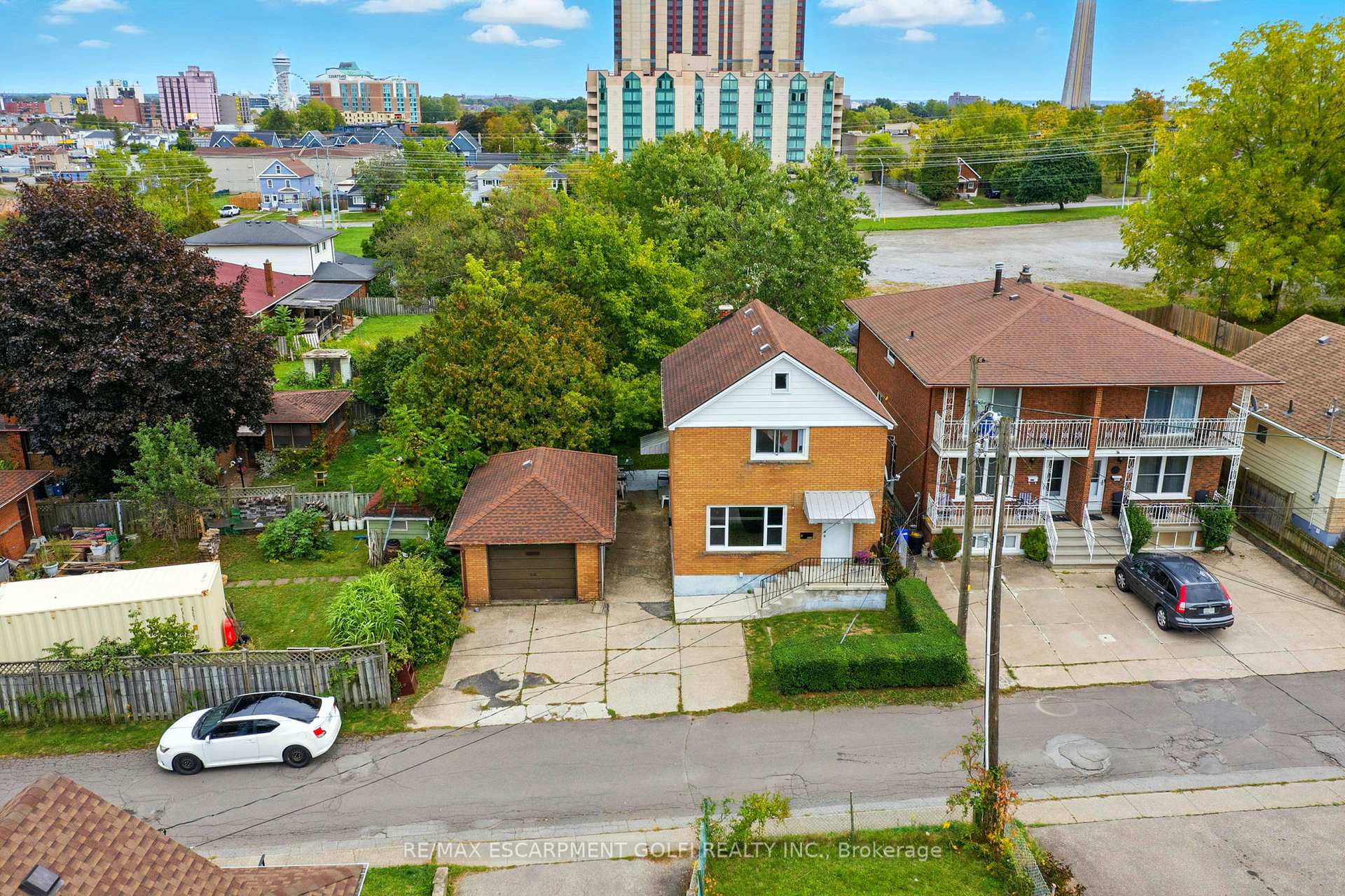 Photo 36 of 6044 Grey Avenue, Niagara Falls, Downtown — HOMEH