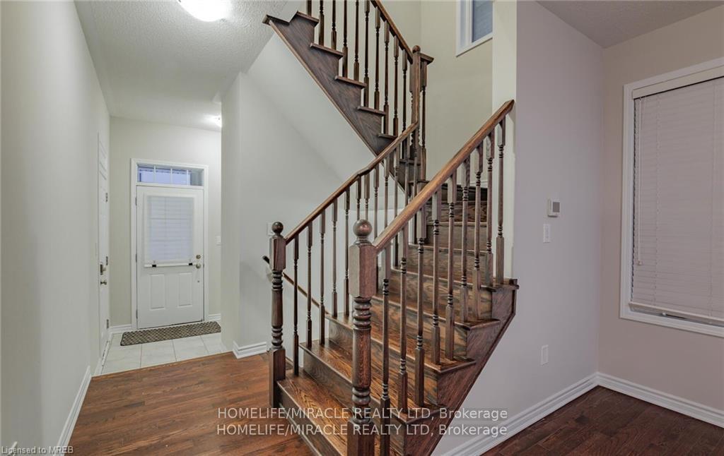Photo 4 of 1566 Clitherow Street, Milton, Ford — HOMEH