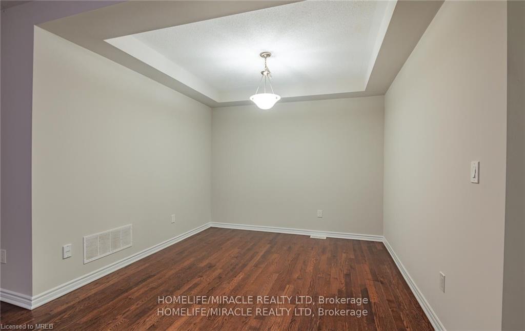 Photo 6 of 1566 Clitherow Street, Milton, Ford — HOMEH