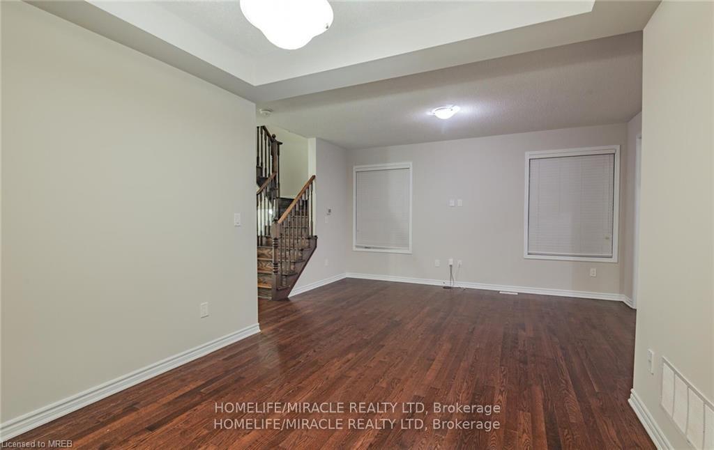Photo 7 of 1566 Clitherow Street, Milton, Ford — HOMEH