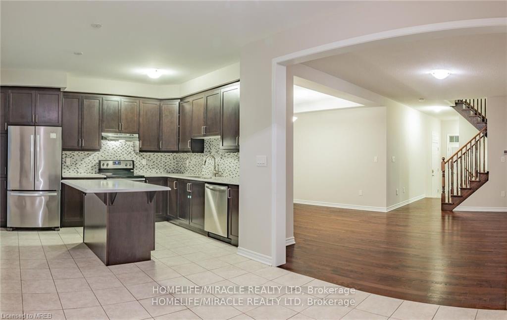 Photo 8 of 1566 Clitherow Street, Milton, Ford — HOMEH