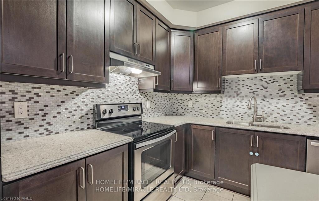 Photo 11 of 1566 Clitherow Street, Milton, Ford — HOMEH