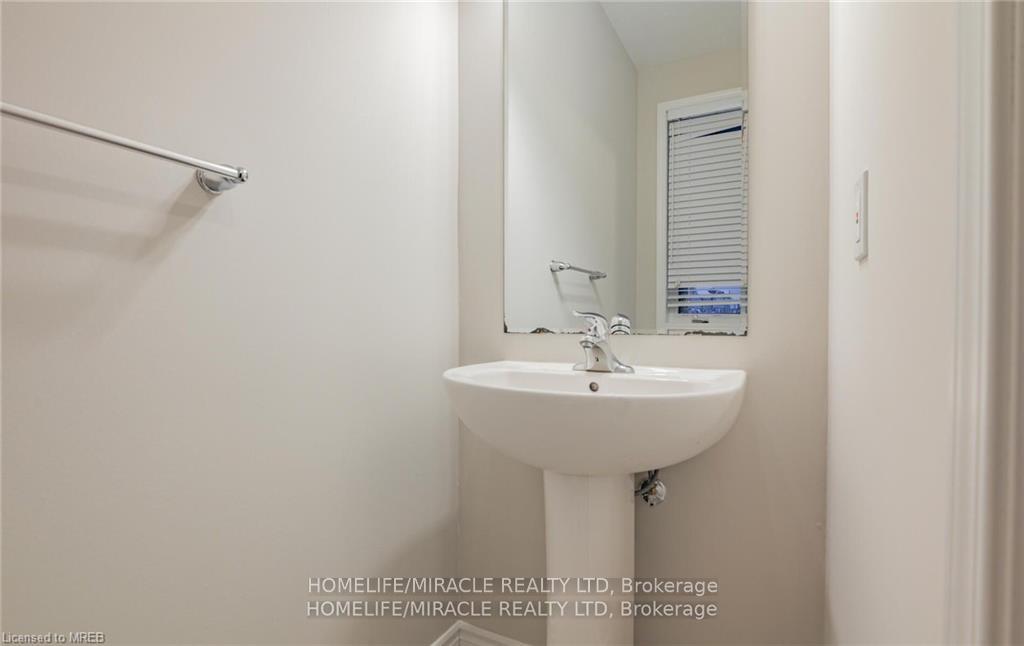 Photo 13 of 1566 Clitherow Street, Milton, Ford — HOMEH