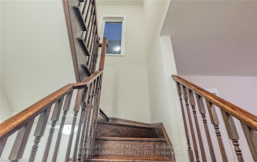 Photo 14 of 1566 Clitherow Street, Milton, Ford — HOMEH