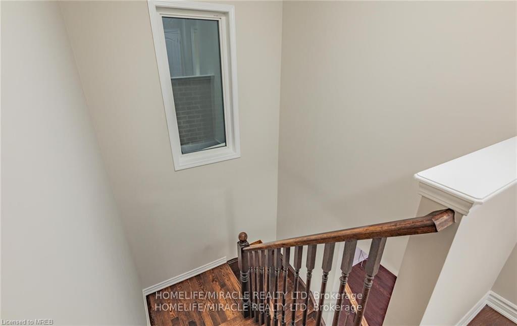 Photo 15 of 1566 Clitherow Street, Milton, Ford — HOMEH