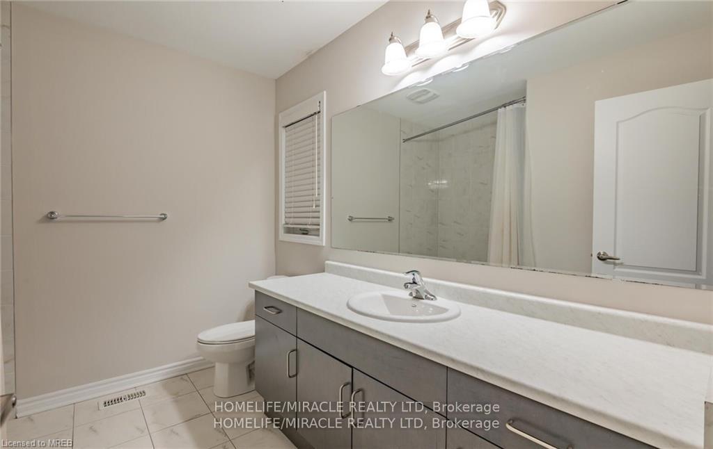 Photo 19 of 1566 Clitherow Street, Milton, Ford — HOMEH