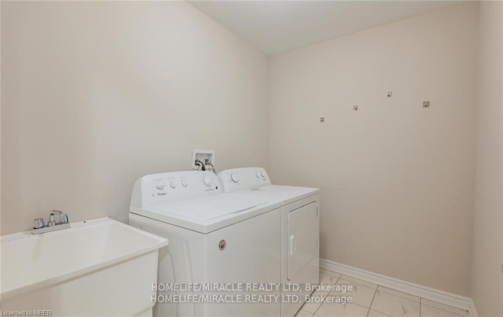 Photo 20 of 1566 Clitherow Street, Milton, Ford — HOMEH