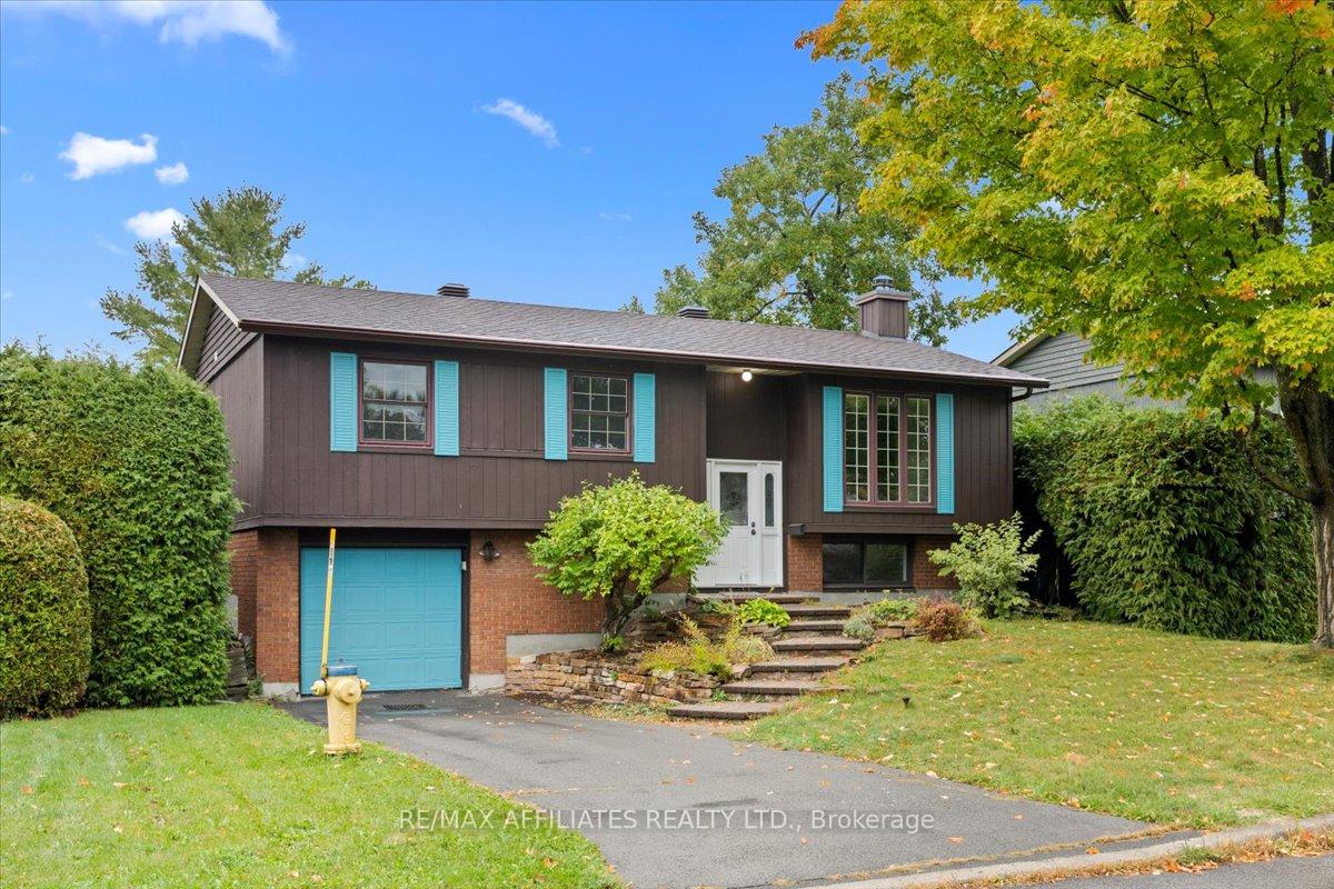 Photo 2 of 1610 Schouten Drive, Ottawa, Bilberry Creek/Queenswood Heights — HOMEH