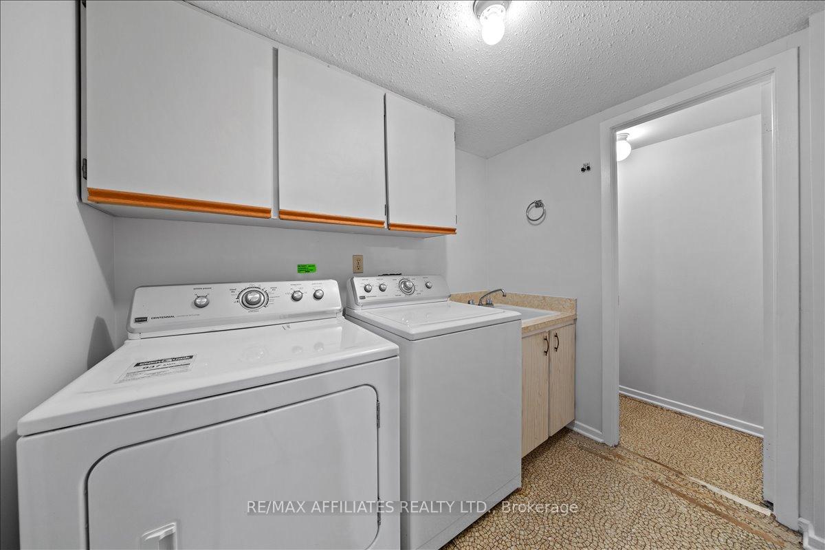 Photo 34 of 1610 Schouten Drive, Ottawa, Bilberry Creek/Queenswood Heights — HOMEH