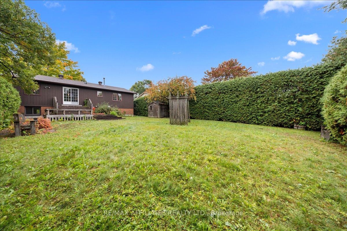 Photo 35 of 1610 Schouten Drive, Ottawa, Bilberry Creek/Queenswood Heights — HOMEH