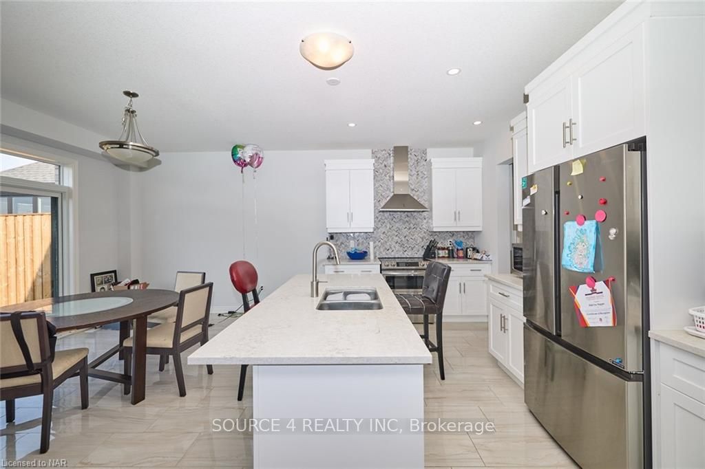 Photo 9 of 140 Susan Drive, Pelham, Fonthill — HOMEH