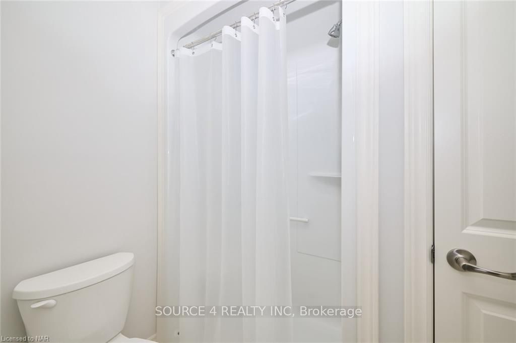 Photo 21 of 140 Susan Drive, Pelham, Fonthill — HOMEH