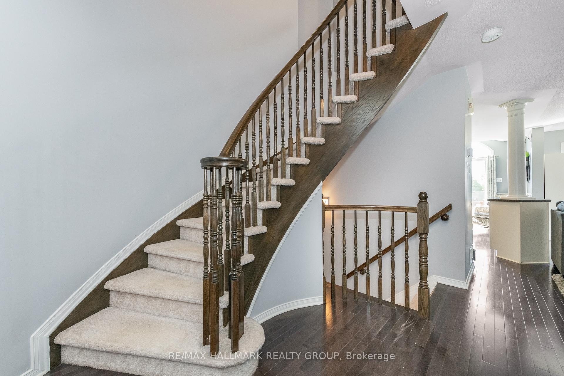 Photo 8 of 2028 Boisfranc Circle, Ottawa, Avalon East — HOMEH