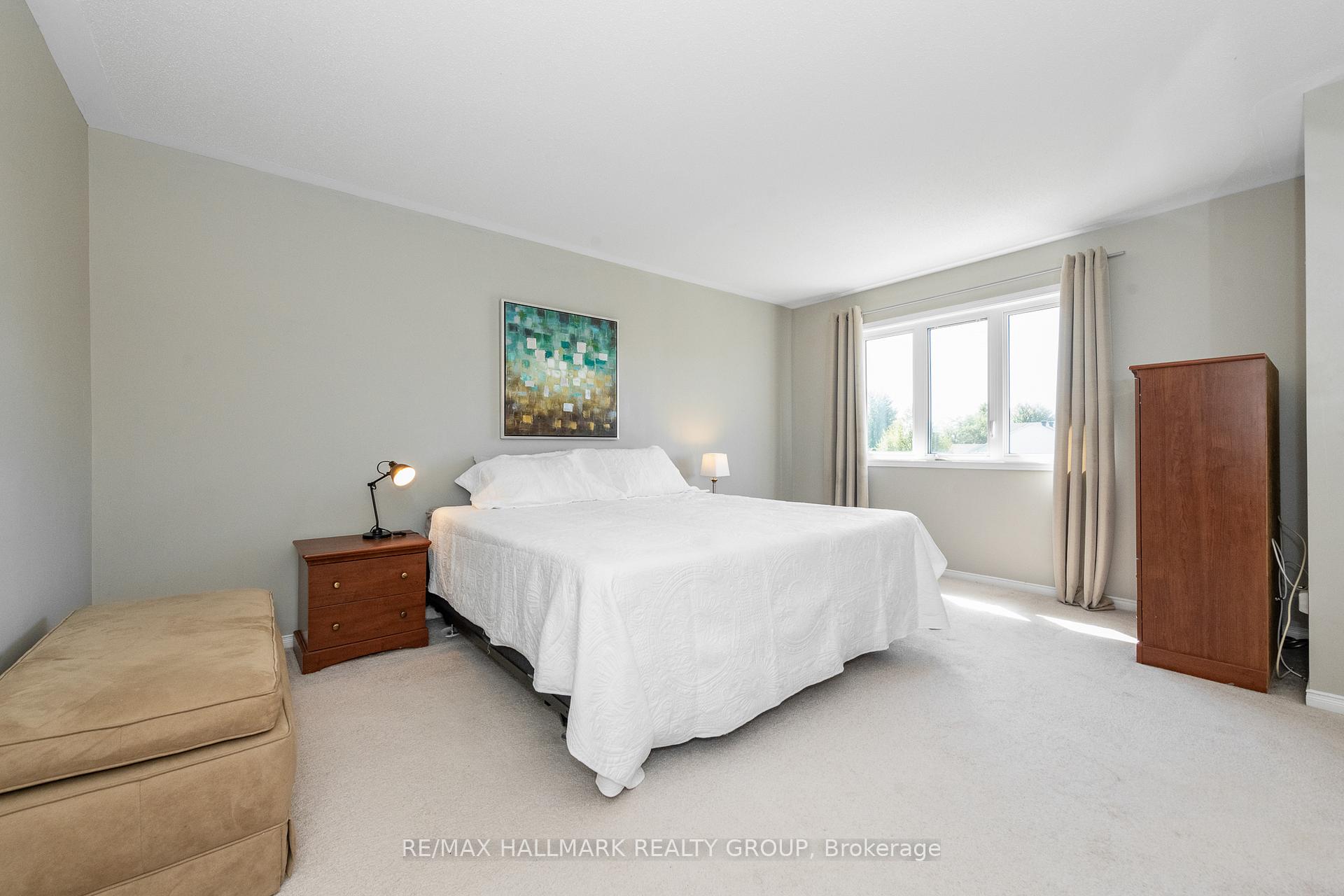 Photo 19 of 2028 Boisfranc Circle, Ottawa, Avalon East — HOMEH