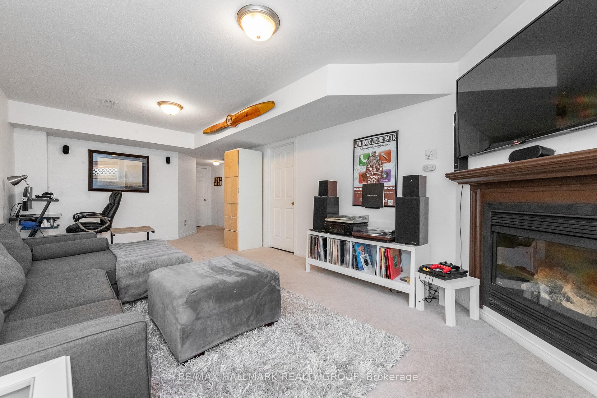 Photo 30 of 2028 Boisfranc Circle, Ottawa, Avalon East — HOMEH