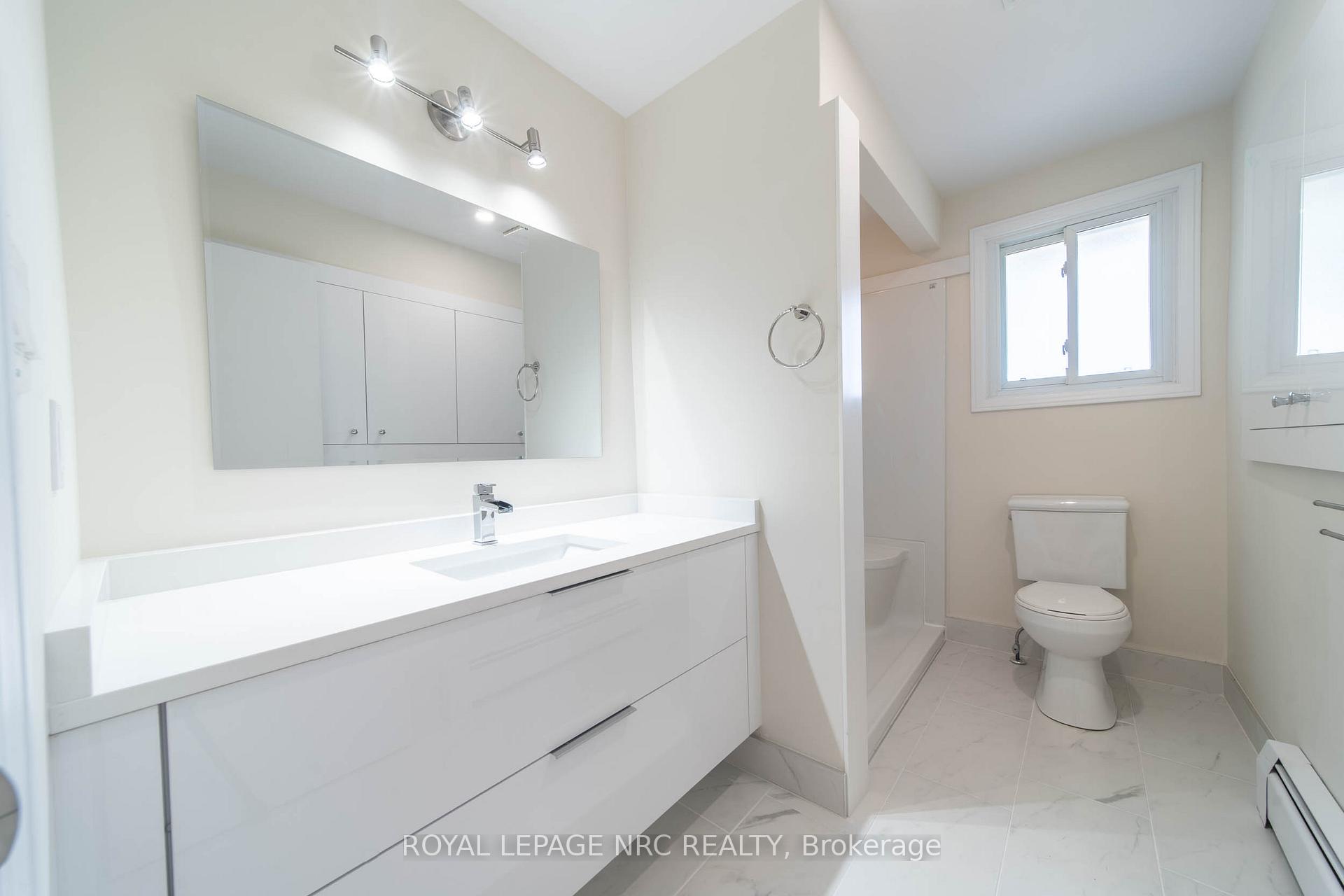 Photo 13 of 7797 Mulhern Street, Niagara Falls, Ascot — HOMEH