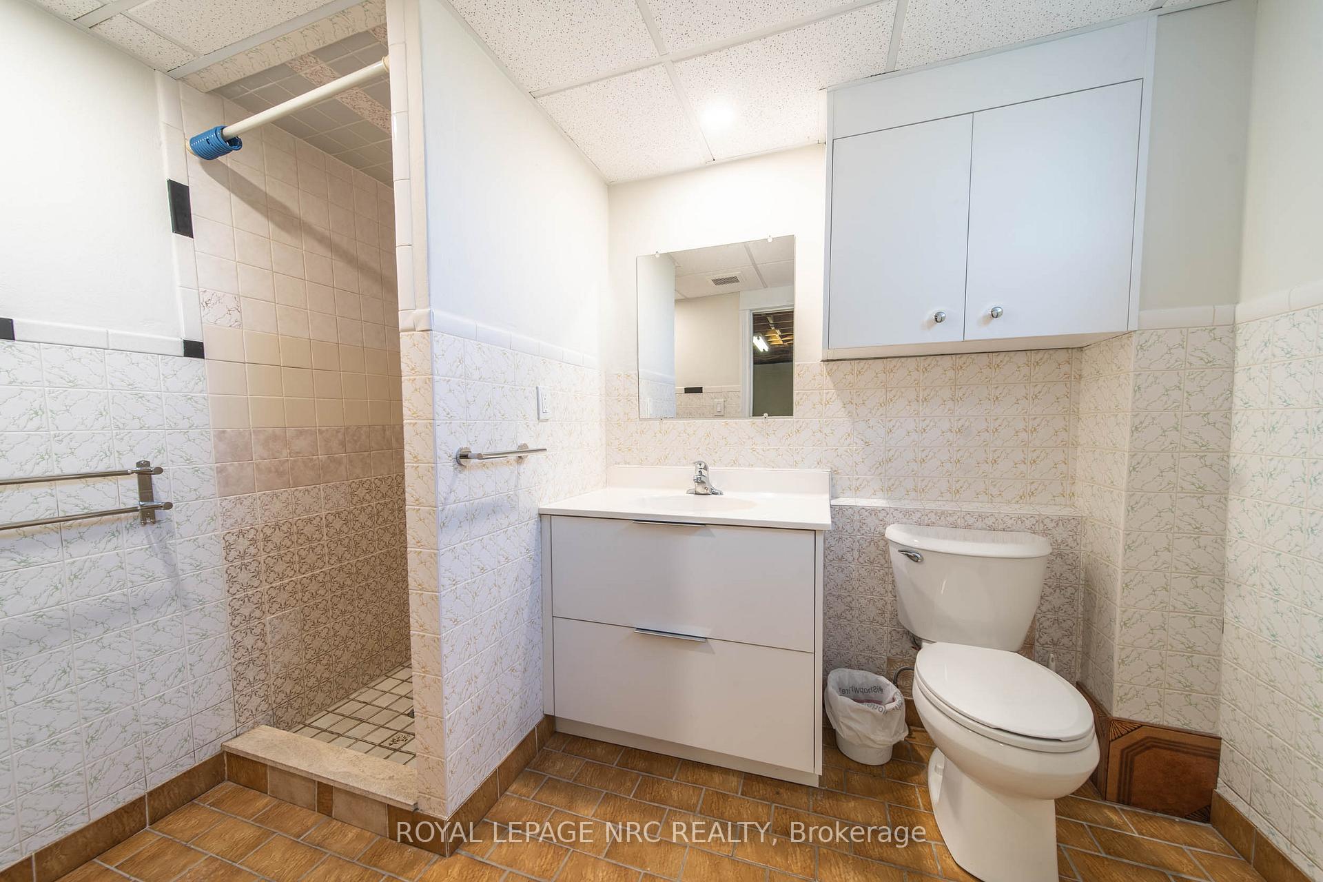Photo 18 of 7797 Mulhern Street, Niagara Falls, Ascot — HOMEH
