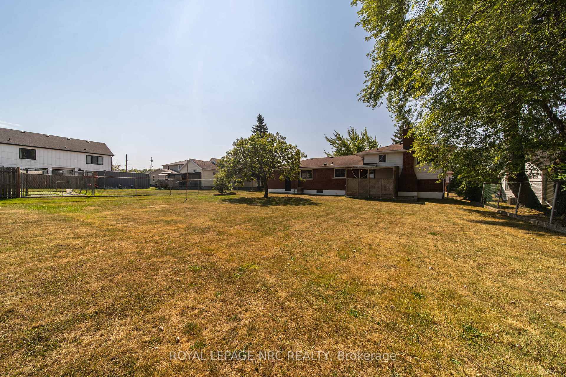 Photo 23 of 7797 Mulhern Street, Niagara Falls, Ascot — HOMEH