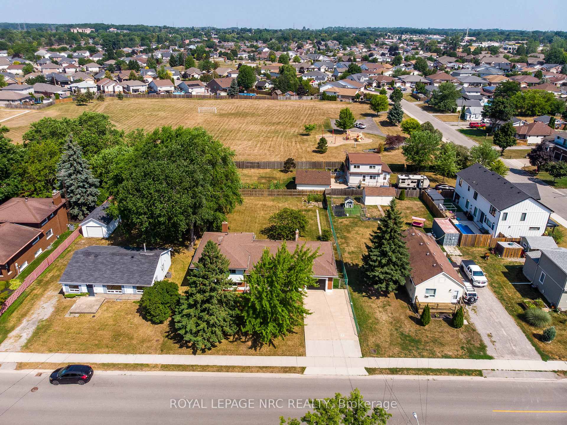 Photo 26 of 7797 Mulhern Street, Niagara Falls, Ascot — HOMEH