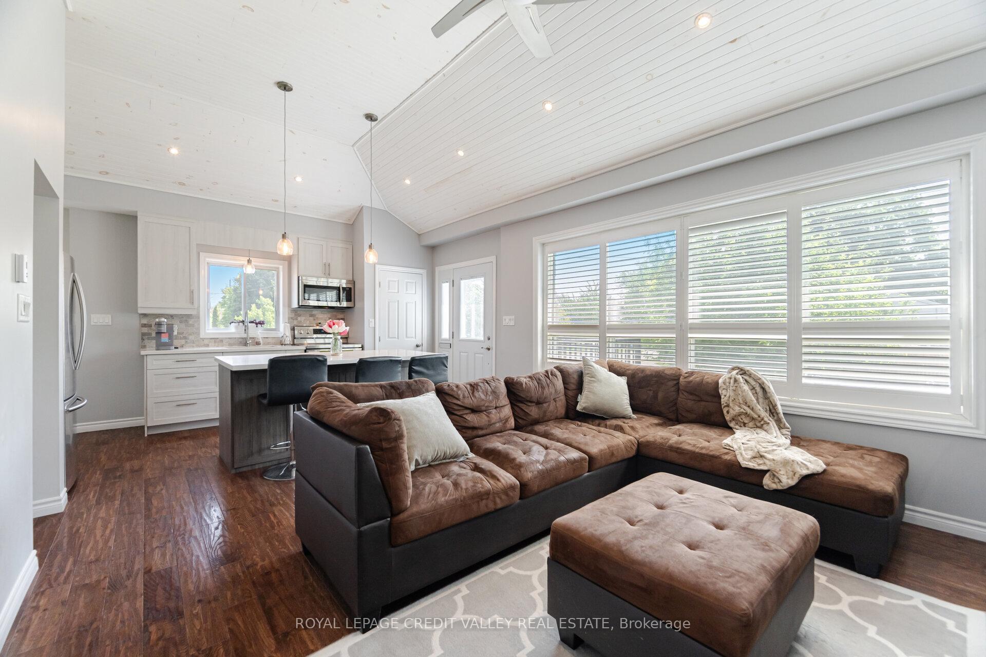 Photo 9 of 391 Mountainview Drive, Milton, Old Milton — HOMEH