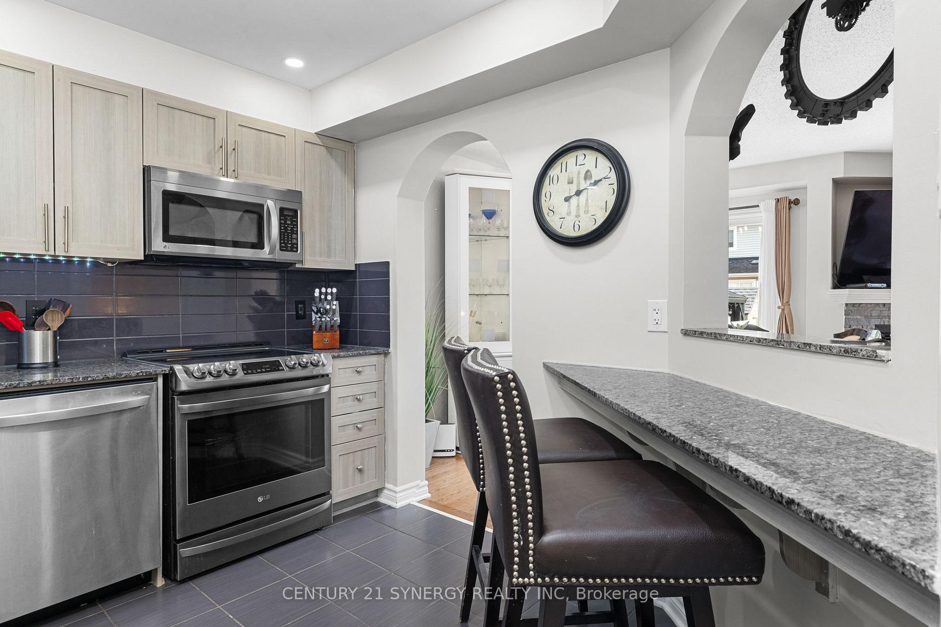Photo 10 of 120 Lerta Way, Ottawa, Avalon West — HOMEH
