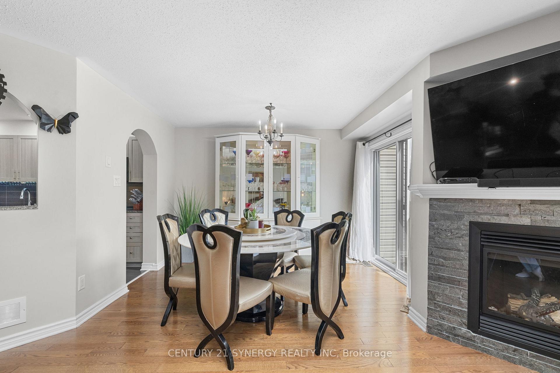 Photo 16 of 120 Lerta Way, Ottawa, Avalon West — HOMEH