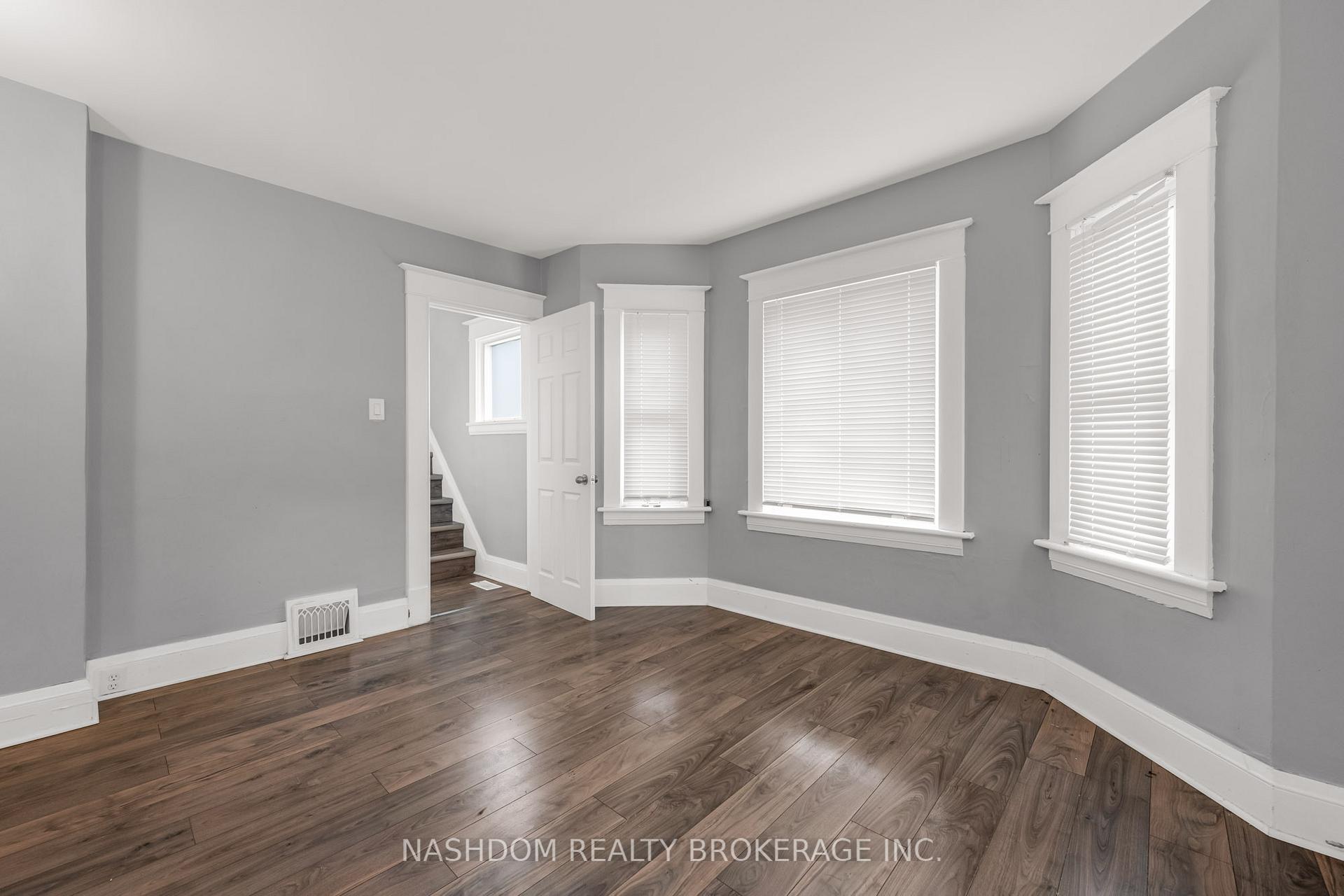 Photo 7 of 6510 Drummond Road, Niagara Falls, Dorchester — HOMEH