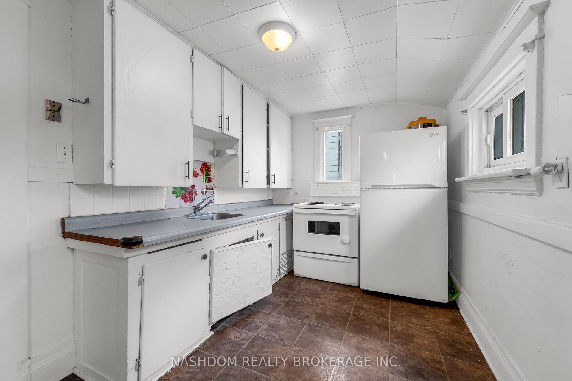 Photo 14 of 6510 Drummond Road, Niagara Falls, Dorchester — HOMEH