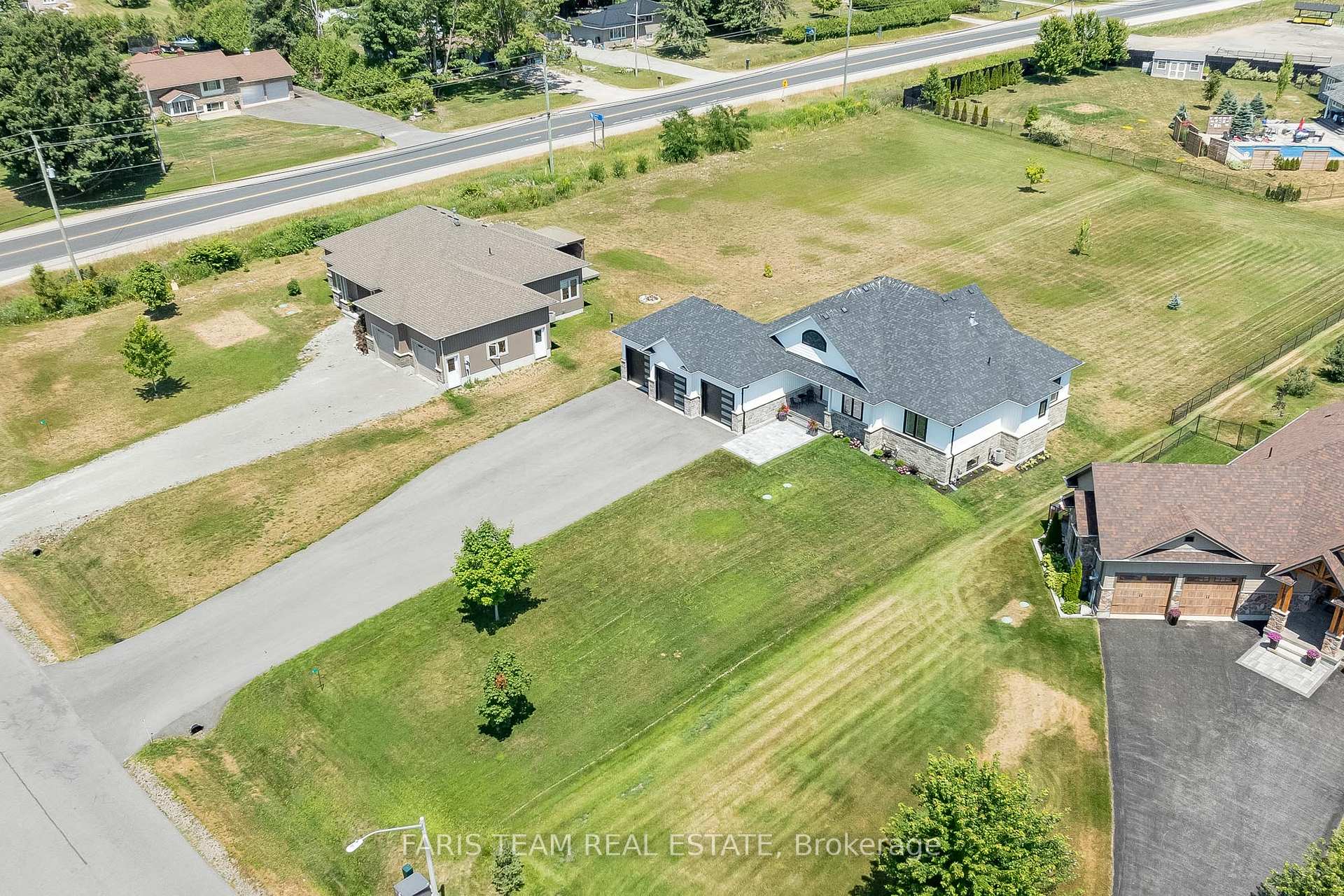 Front of 5 Breanna Boulevard