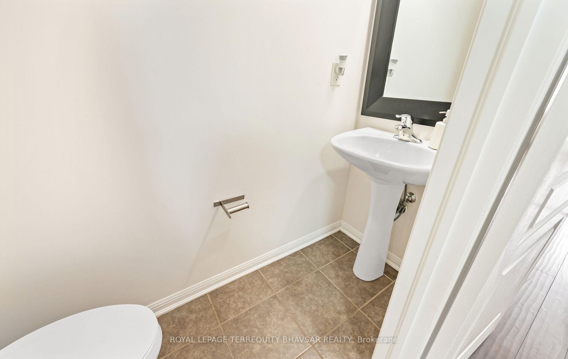Photo 34 of 964 Nadalin Heights, Milton, Willmott — HOMEH