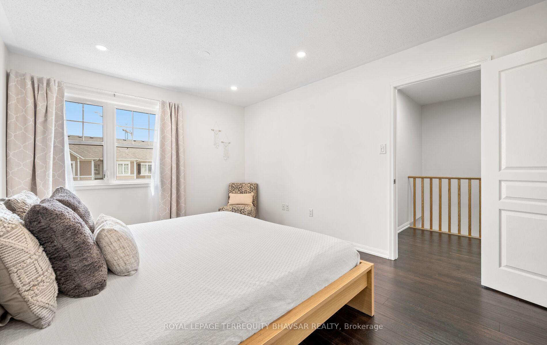 Photo 42 of 964 Nadalin Heights, Milton, Willmott — HOMEH