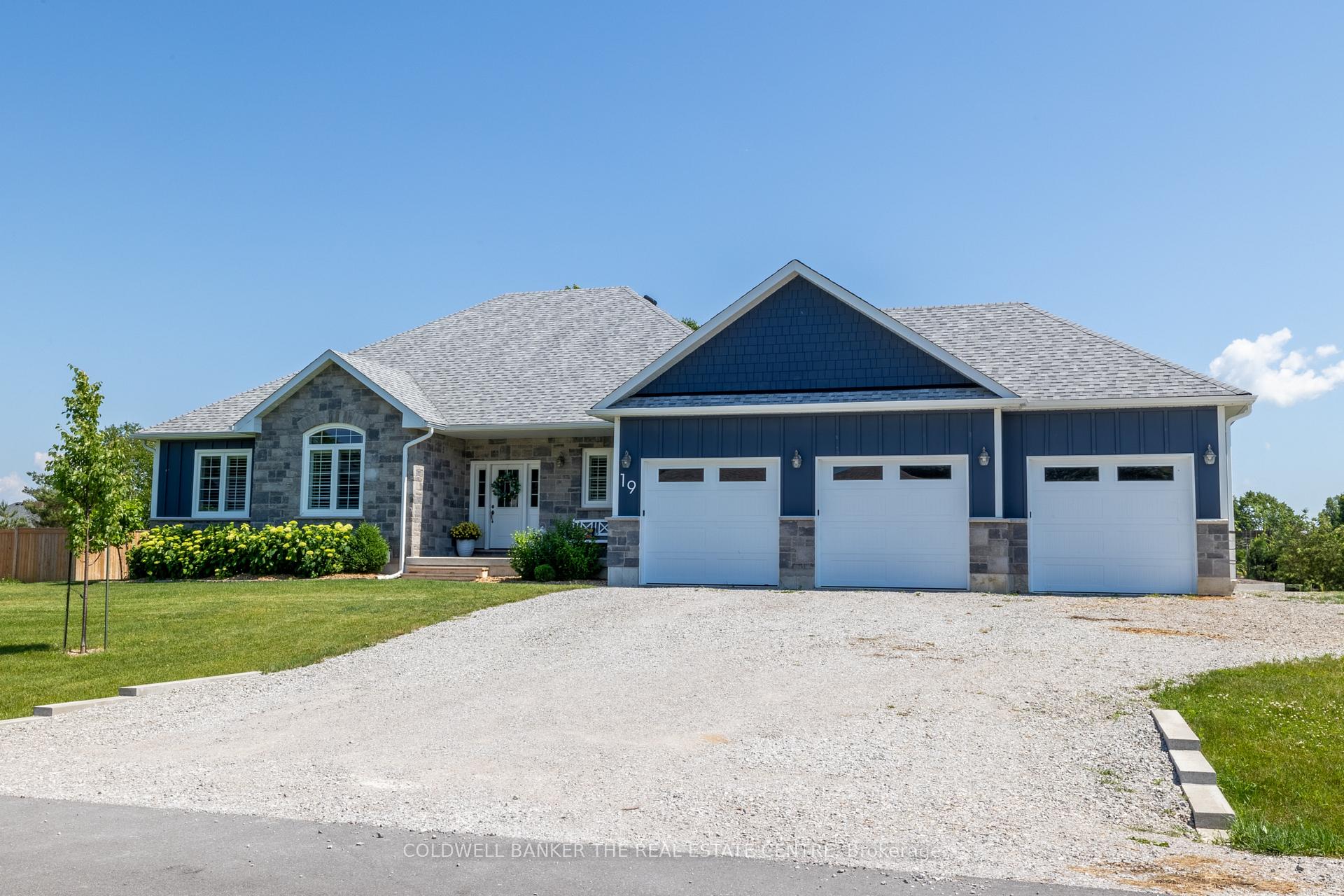Front of 19 Cheslock Crescent