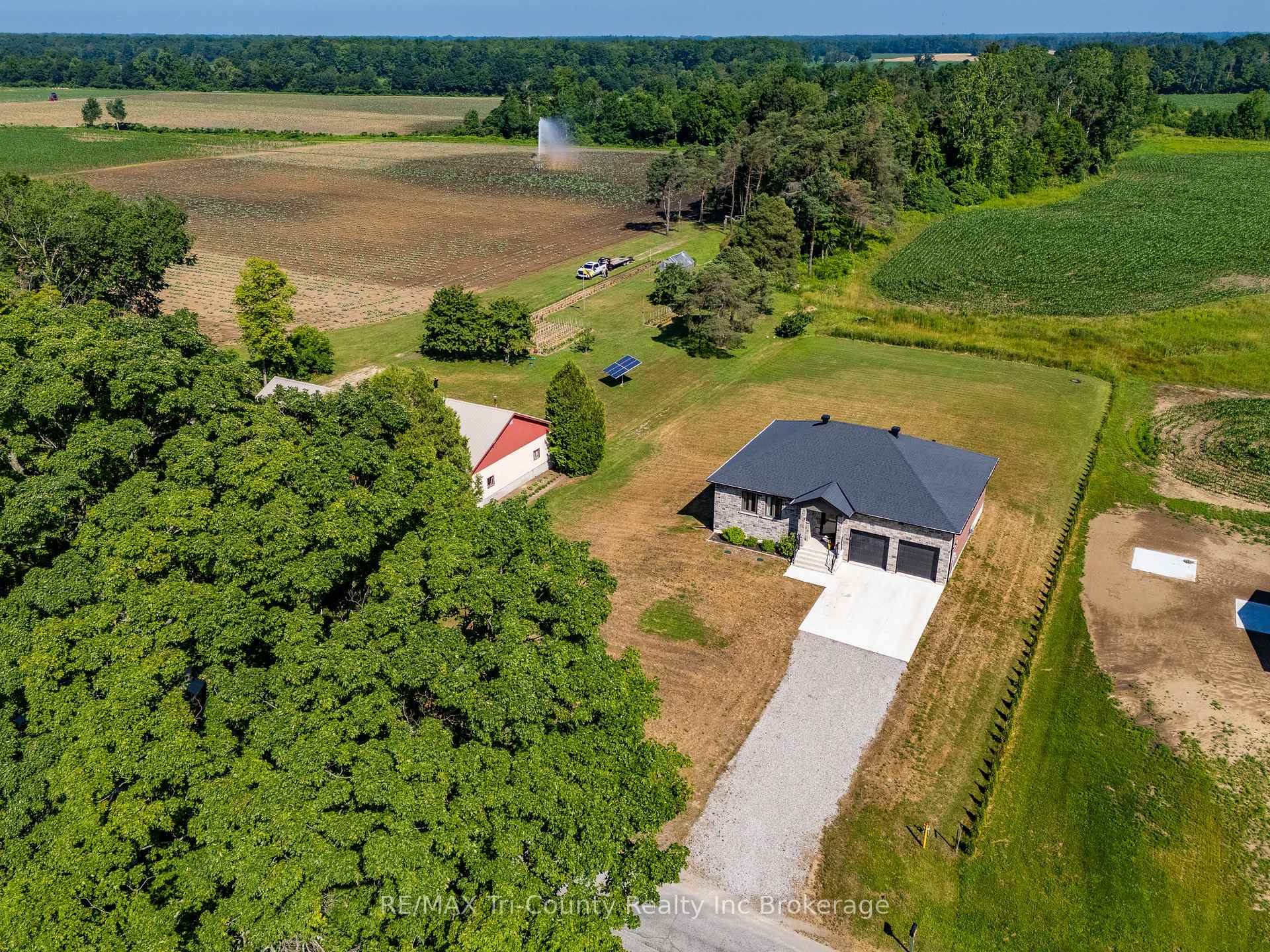 Front of 377 10th Concession Road
