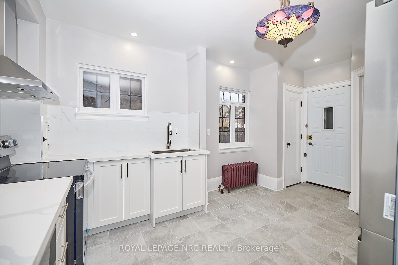 Photo 8 of 4980 Jepson Street, Niagara Falls, Cherrywood — HOMEH