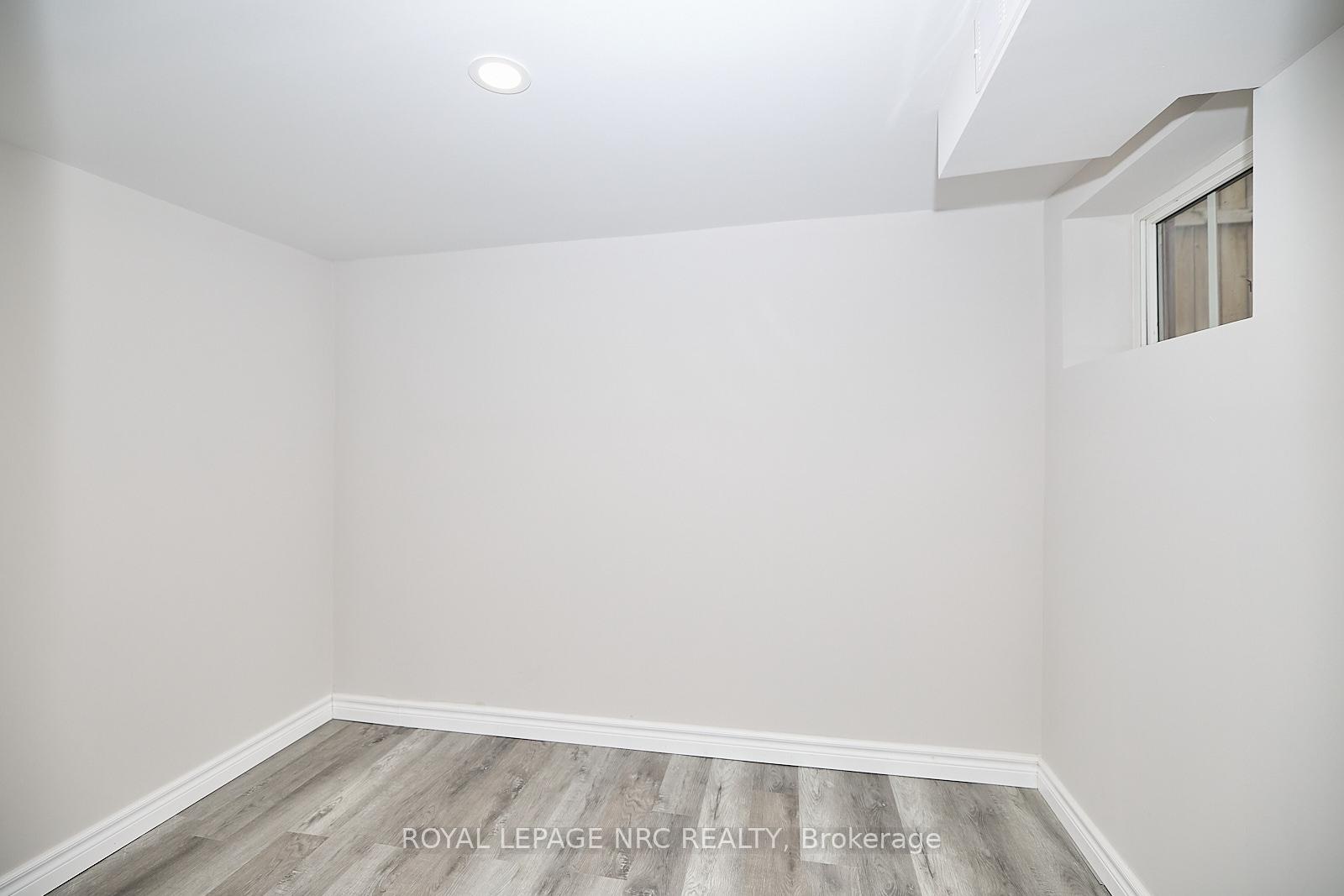 Photo 32 of 4980 Jepson Street, Niagara Falls, Cherrywood — HOMEH